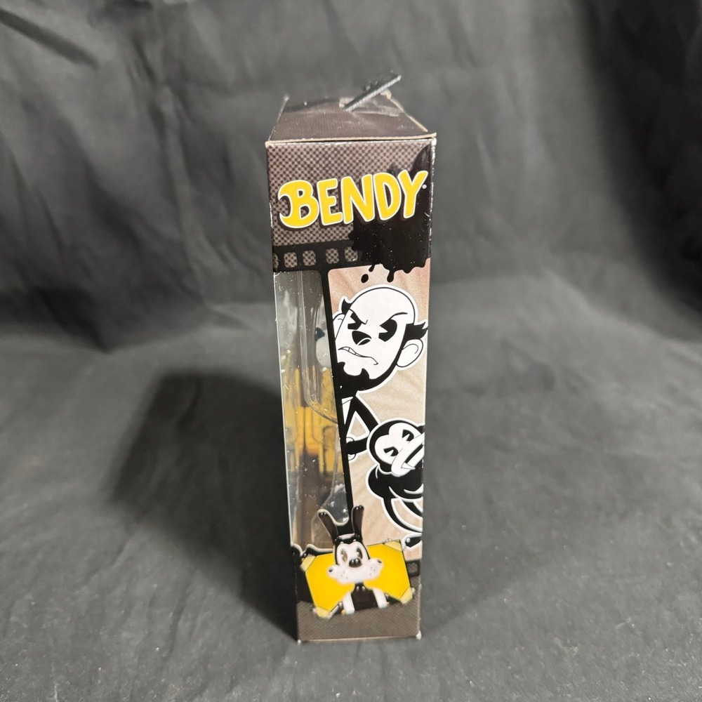 Bendy and the Ink Machine Boris 5-in Action Figure - Picture 5 of 6